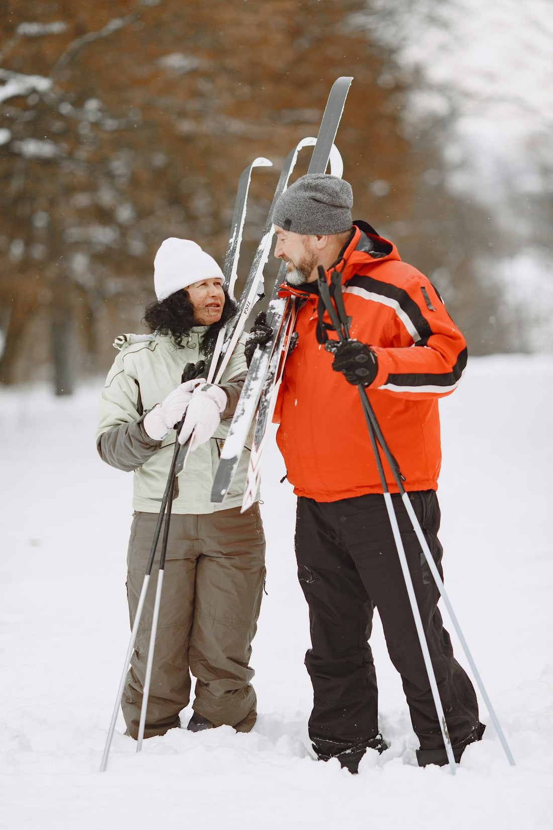 Top Tips for Carrying Your Ski Gear Efficiently